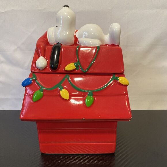 Other - Peanuts 50 Years A Charlie Brown Christmas Snoopy Dog House Treat Jar / Holder